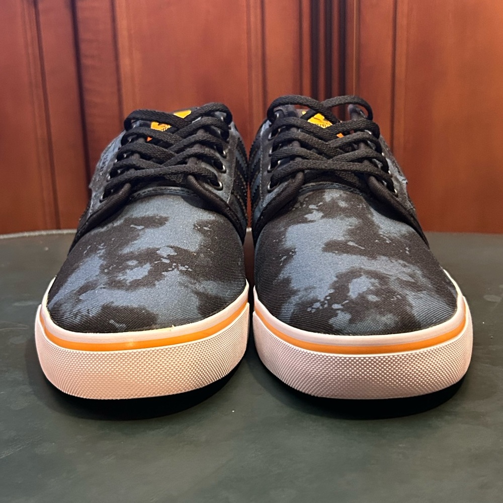 ADIDAS Men's Seeley core black/midnight/orange D68873 Sz 10 NEW/PERFECT w/ Box - Picture 7 of 16